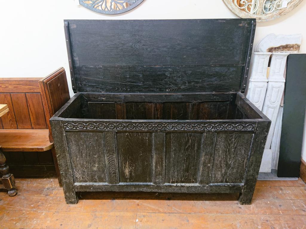 Oak coffer